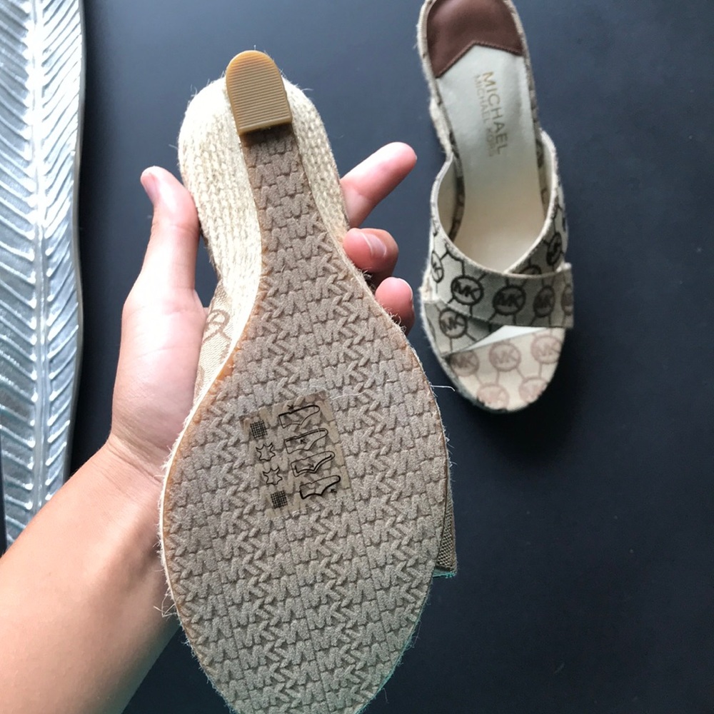 Never worn Michael Kors shoes! - Picture 2 of 2